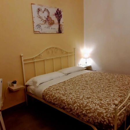 Bed and Breakfast A Due Passi Da Genua Exterior foto